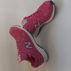 New Balance Women's Susan G. Komen 496 WW496KM2 Size 10 B Pink Running Shoes